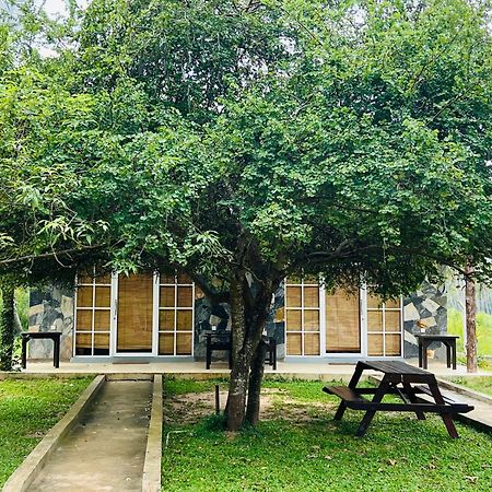 Coco Village Hotel Чилау Экстерьер фото
