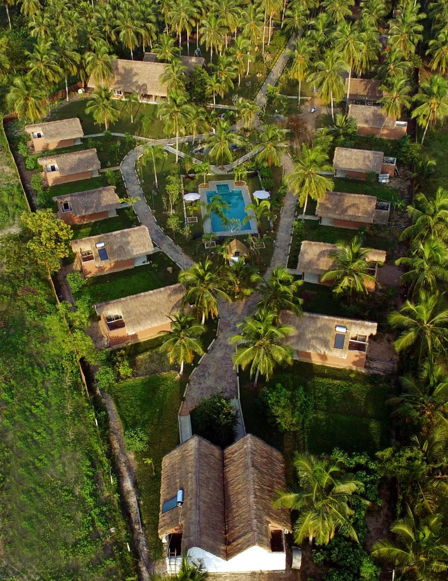 Coco Village Hotel Чилау Экстерьер фото